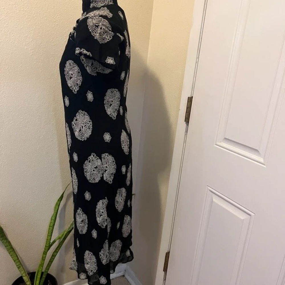 Lily Black Midi Dress with White Medallion Print - Picture 5 of 5